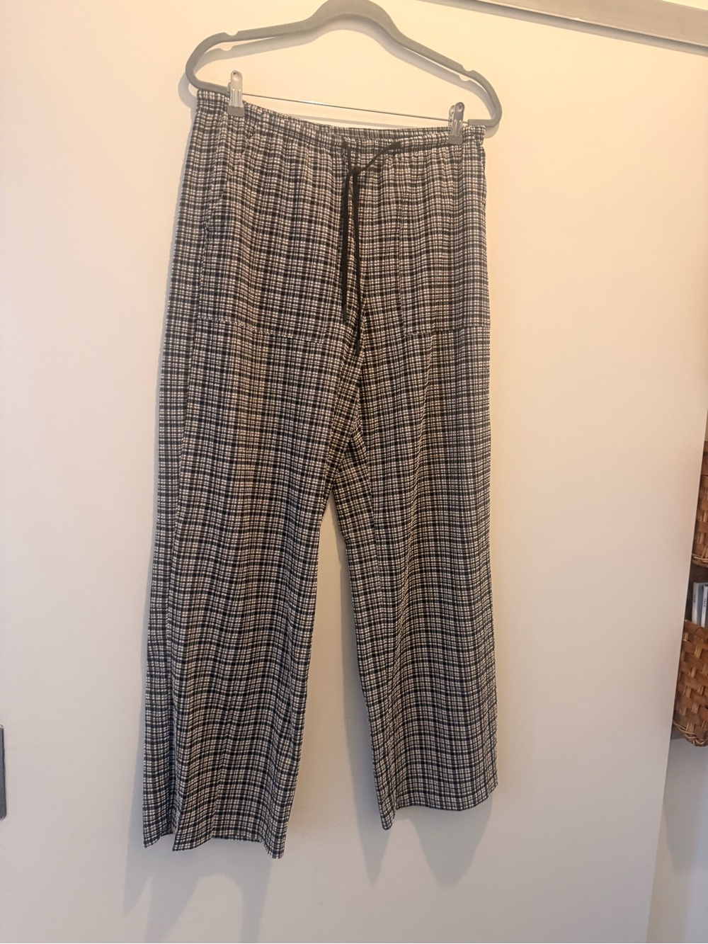 Lululemon Seersucker Check Mid-Rise Pull On Pant